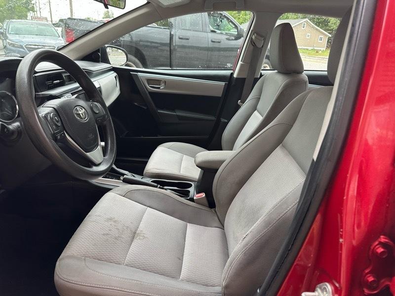 Toyota Corolla 4dr Sdn LE Auto 2015