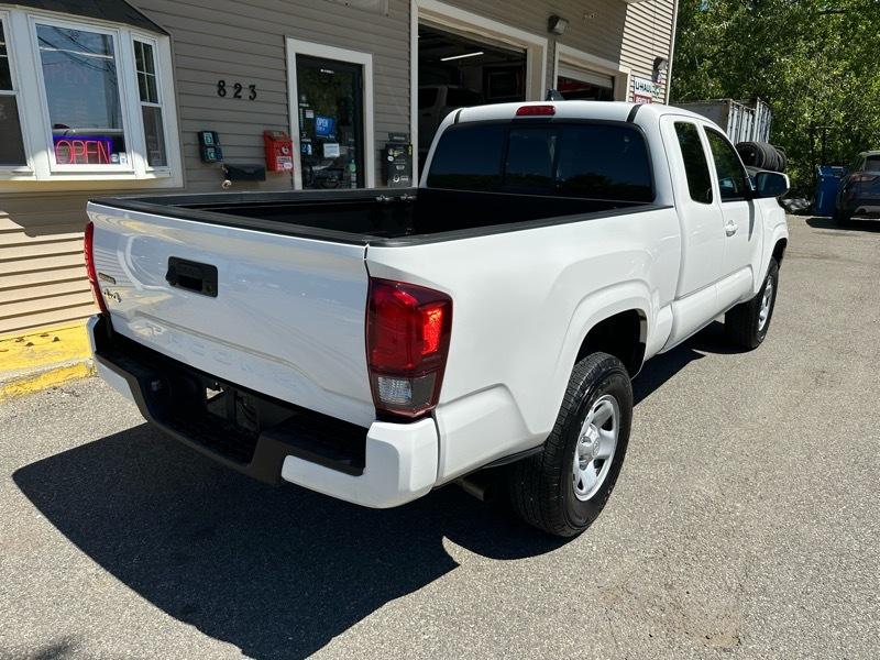 Toyota Tacoma SR Xtracab 4WD 2023