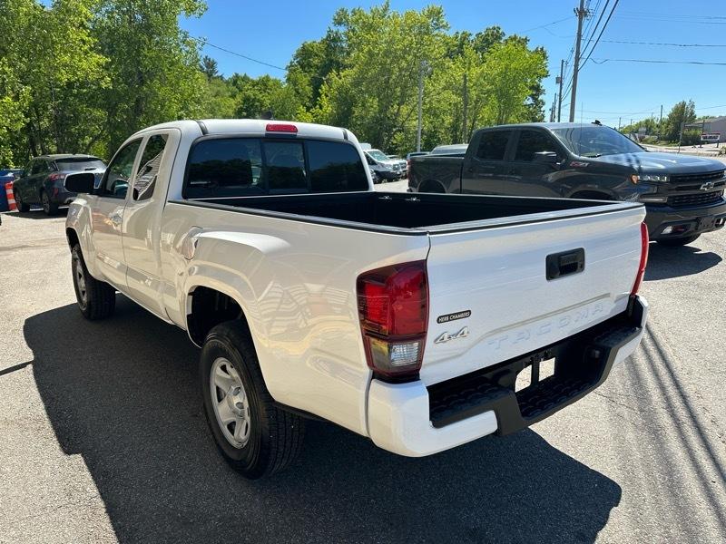 Toyota Tacoma SR Xtracab 4WD 2023