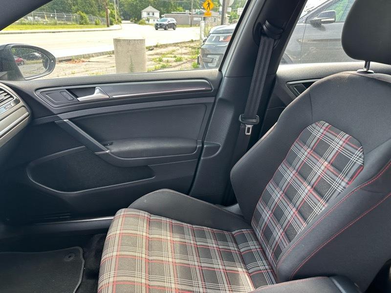 Volkswagen Golf GTI SE 7A 2019