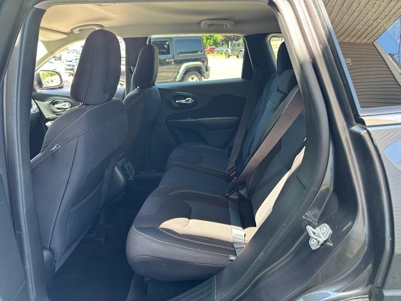 Jeep Cherokee Latitude 4WD 2015