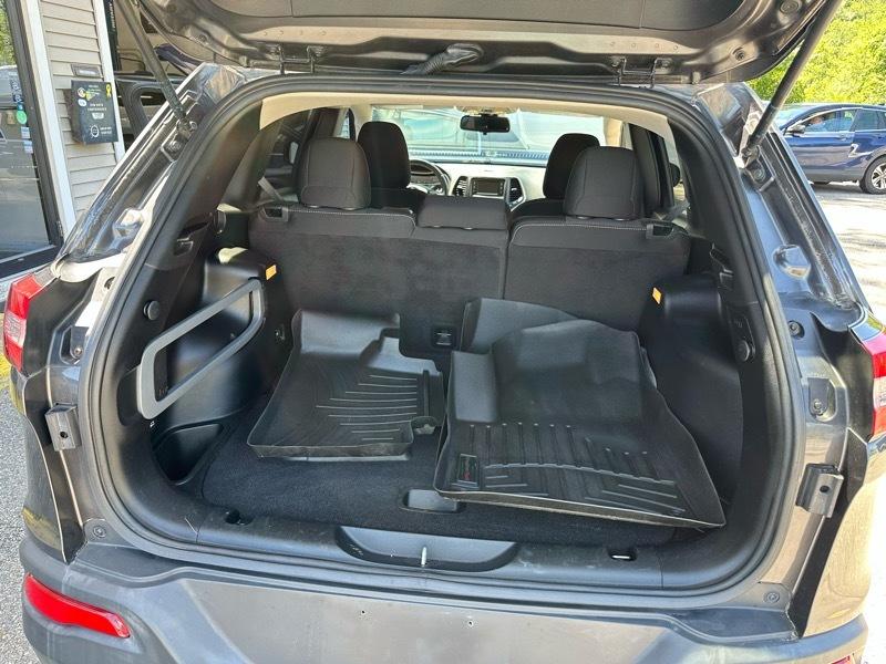 Jeep Cherokee Latitude 4WD 2015