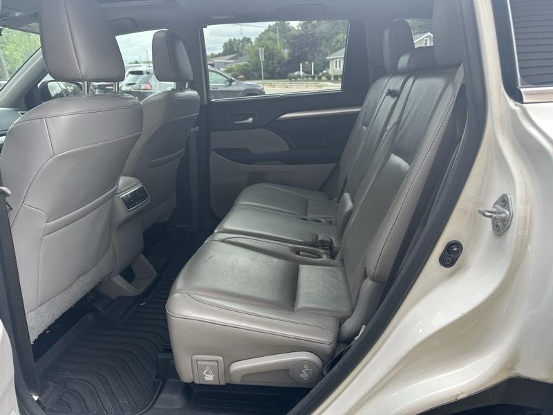Toyota Highlander XLE AWD V6 2016
