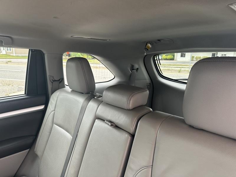 Toyota Highlander XLE AWD V6 2016