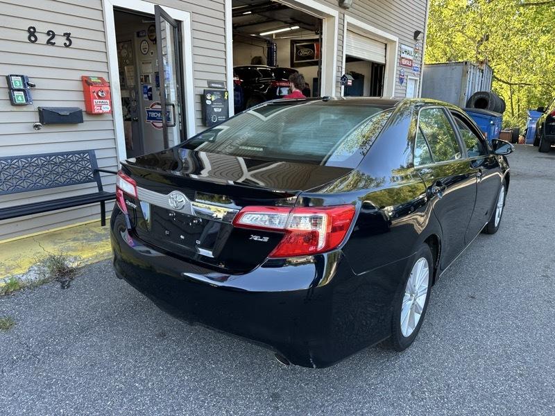 Toyota Camry XLE V6 2014