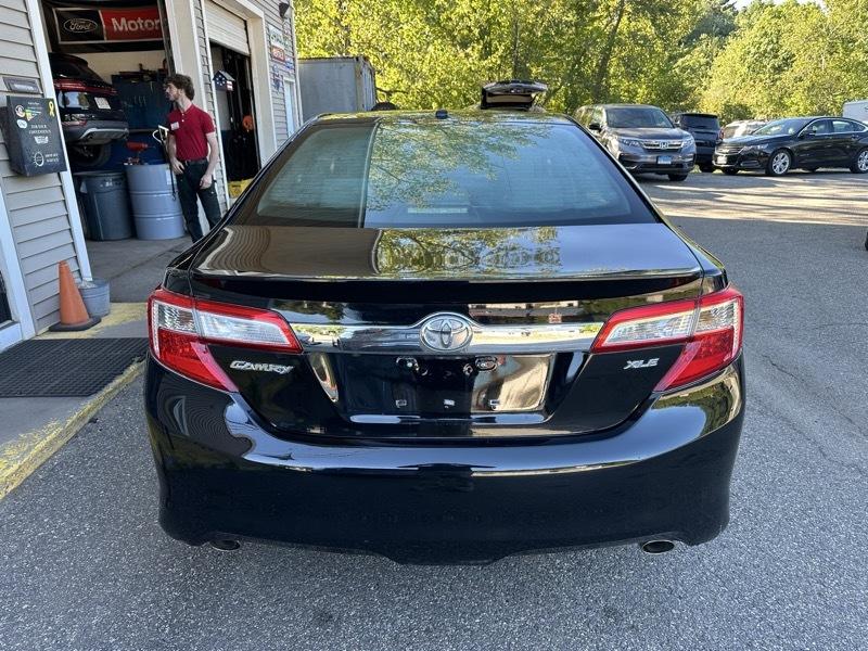Toyota Camry XLE V6 2014