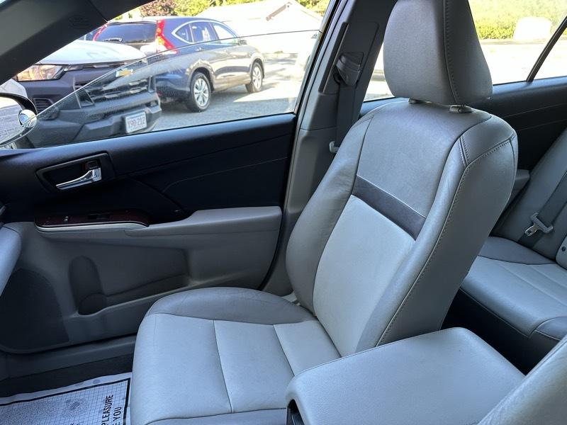 Toyota Camry XLE V6 2014