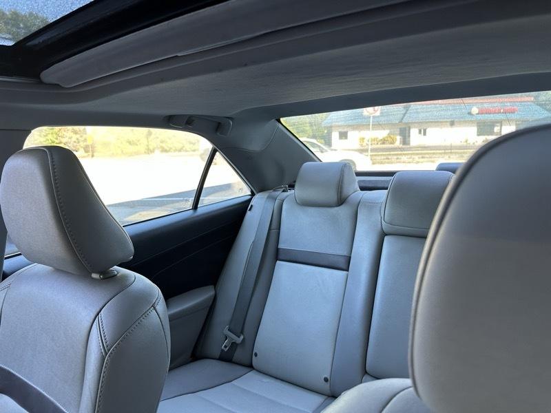 Toyota Camry XLE V6 2014