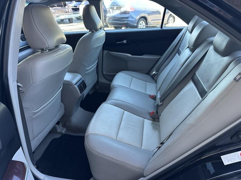 Toyota Camry XLE V6 2014