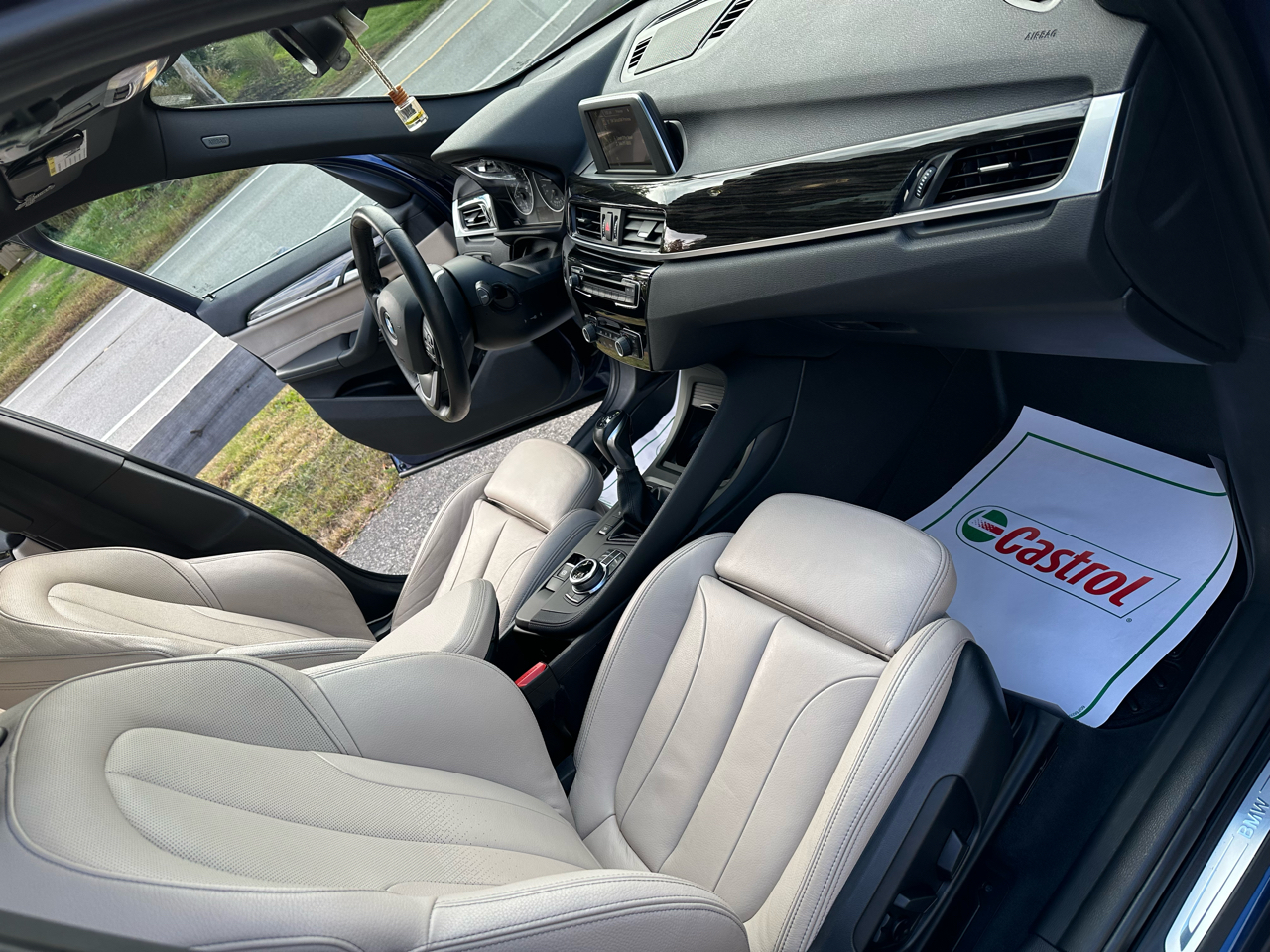 Cadillac ATS  2000 Cadillac ATS  2000