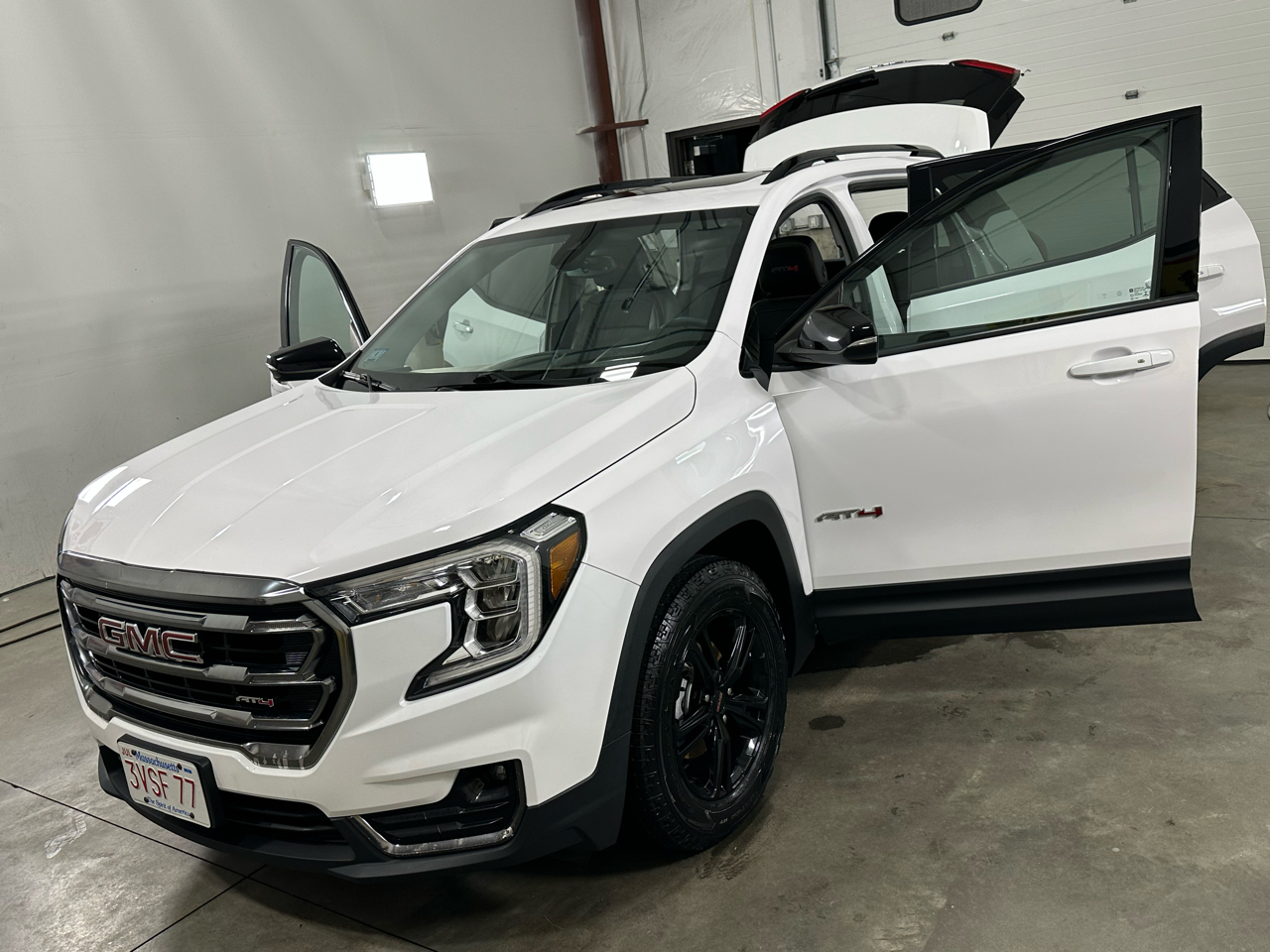 Cadillac ATS  2000 Cadillac ATS  2000