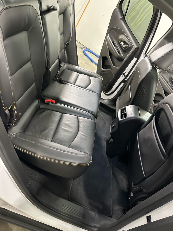 Cadillac ATS  2000 Cadillac ATS  2000