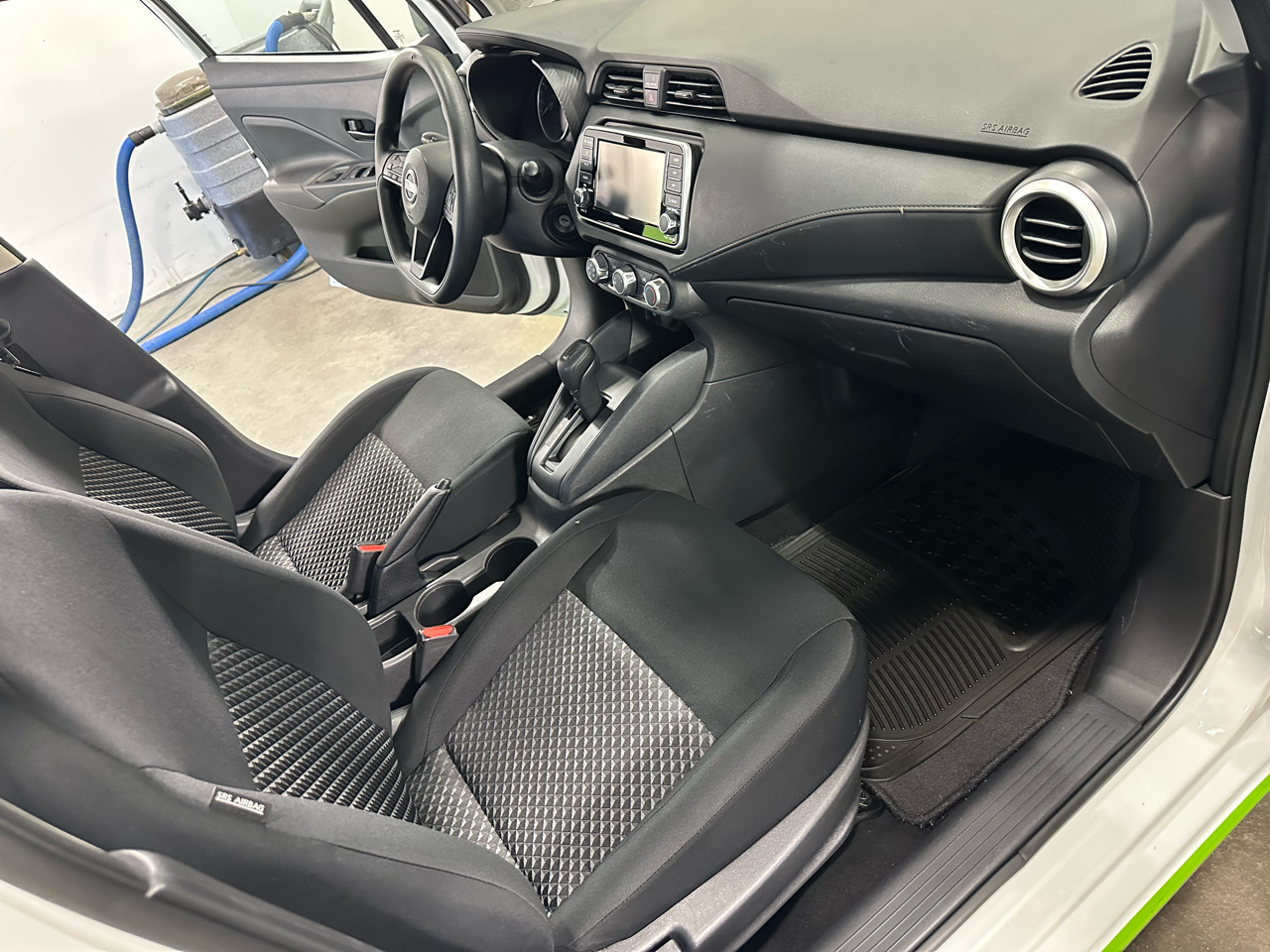 Cadillac ATS  2000 Cadillac ATS  2000