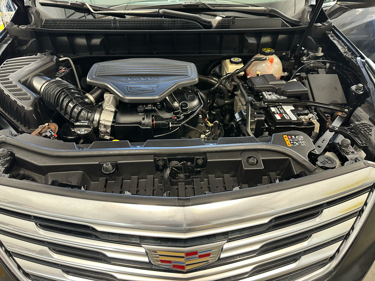 Cadillac ATS  2000 Cadillac ATS  2000