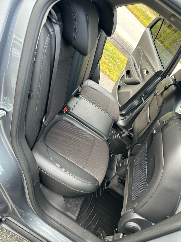 Cadillac ATS  2000 Cadillac ATS  2000