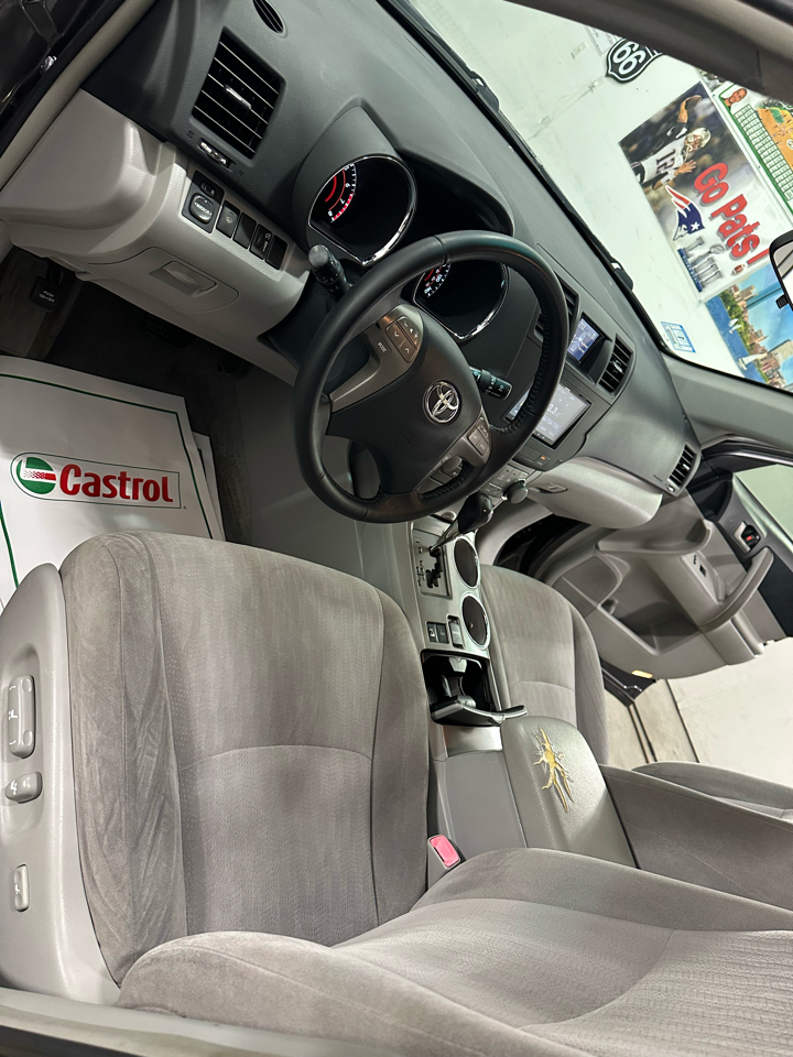 Cadillac ATS  2000 Cadillac ATS  2000