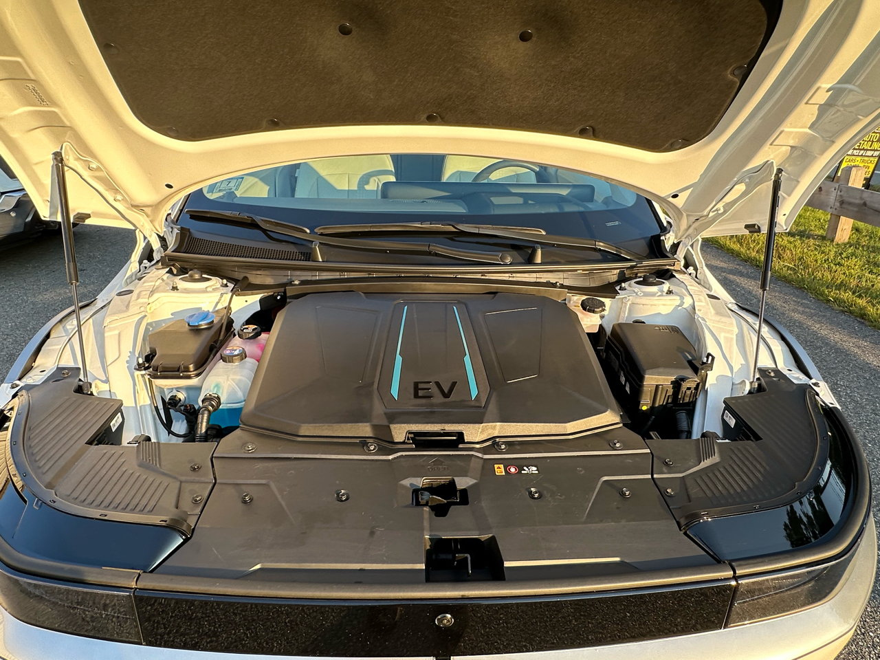 Cadillac ATS  2000 Cadillac ATS  2000