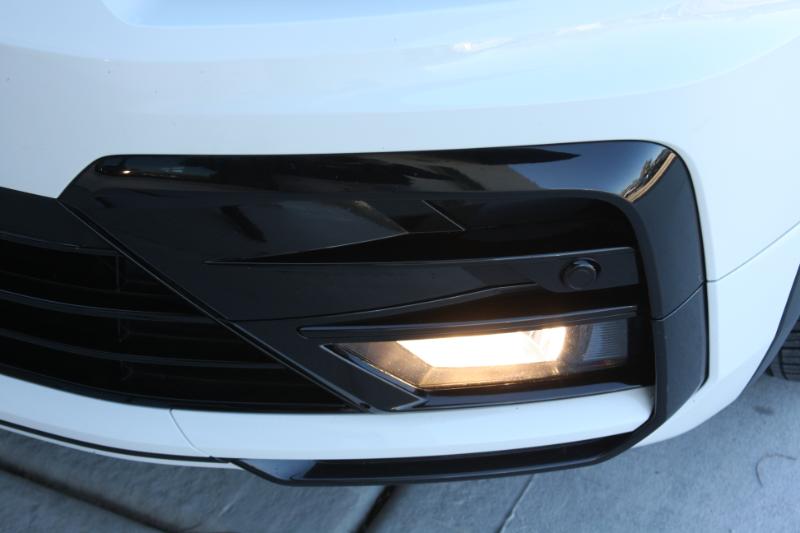 Volkswagen Tiguan SE R-Line Black 4MOTION 2021 Volkswagen Tiguan SE R-Line Black 4MOTION 2021