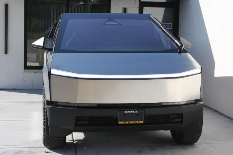 2025 Tesla Cybertruck All-Wheel Drive photo 11