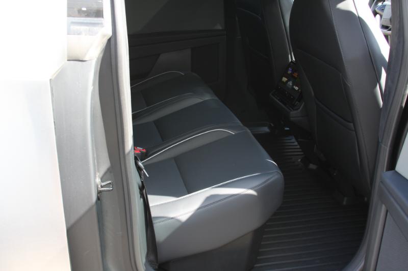 2025 Tesla Cybertruck All-Wheel Drive photo 41