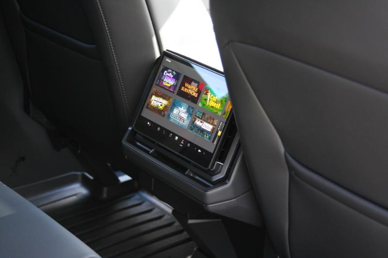 2025 Tesla Cybertruck All-Wheel Drive photo 44