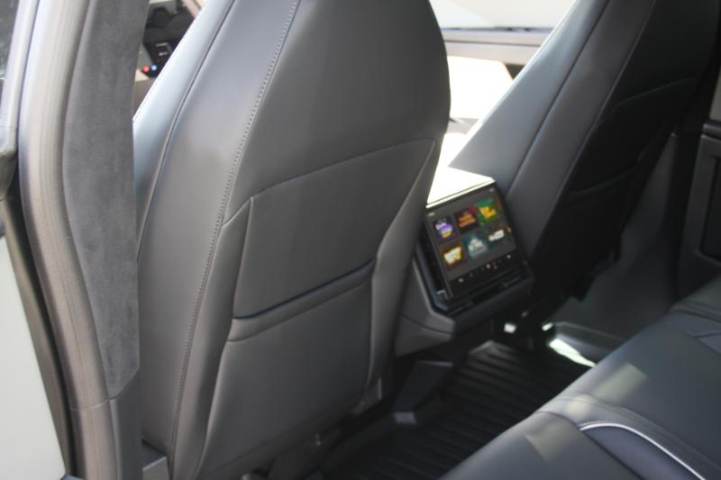 2025 Tesla Cybertruck All-Wheel Drive photo 49