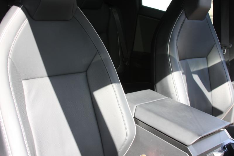 2025 Tesla Cybertruck All-Wheel Drive photo 6