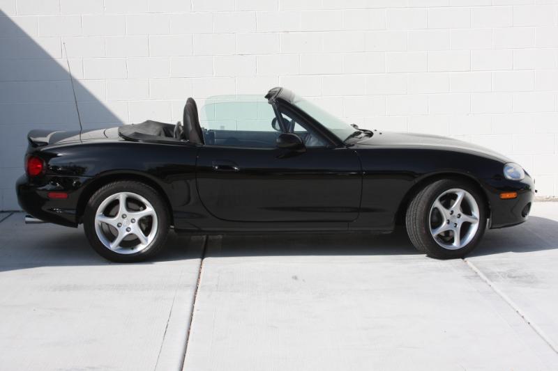2003 Mazda MX-5 Miata Miata LS photo 6