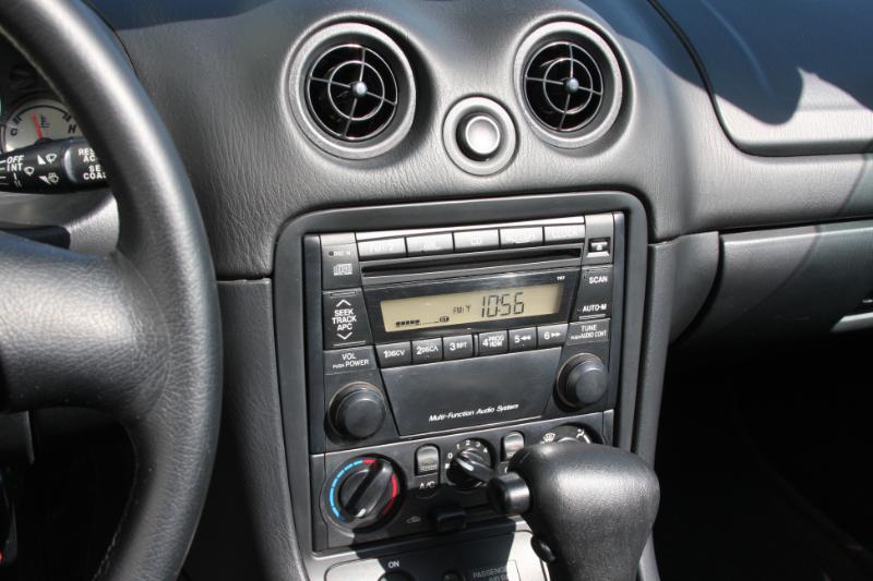 2003 Mazda MX-5 Miata Miata LS photo 53