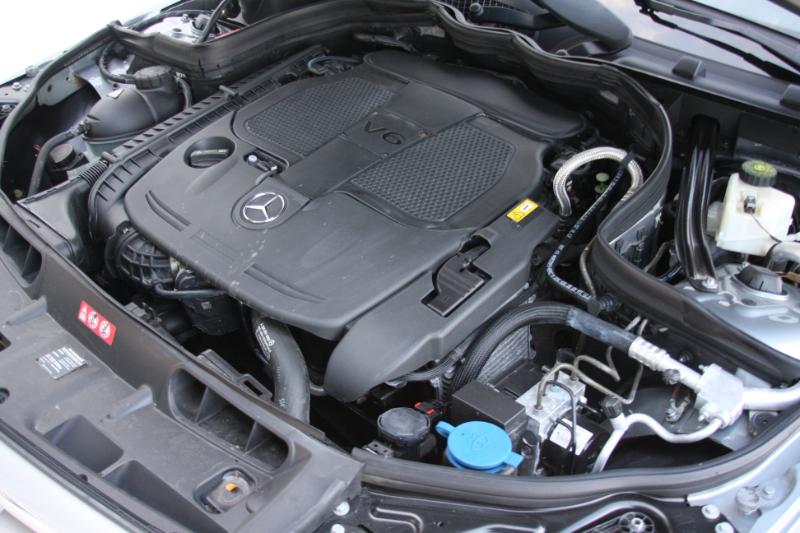 Mercedes-Benz C-Class C300 4MATIC Sport Sedan 2013 Mercedes-Benz C-Class C300 4MATIC Sport Sedan 2013