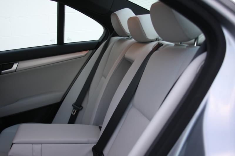 Mercedes-Benz C-Class C300 4MATIC Sport Sedan 2013 Mercedes-Benz C-Class C300 4MATIC Sport Sedan 2013