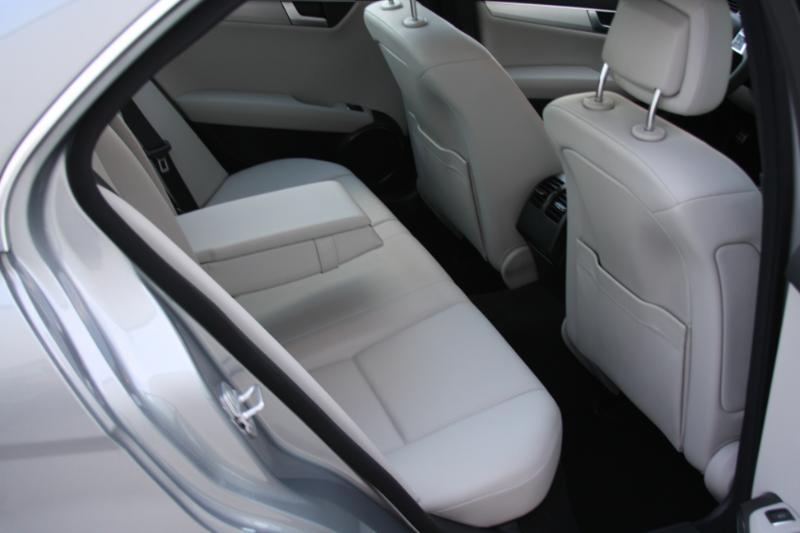 Mercedes-Benz C-Class C300 4MATIC Sport Sedan 2013 Mercedes-Benz C-Class C300 4MATIC Sport Sedan 2013