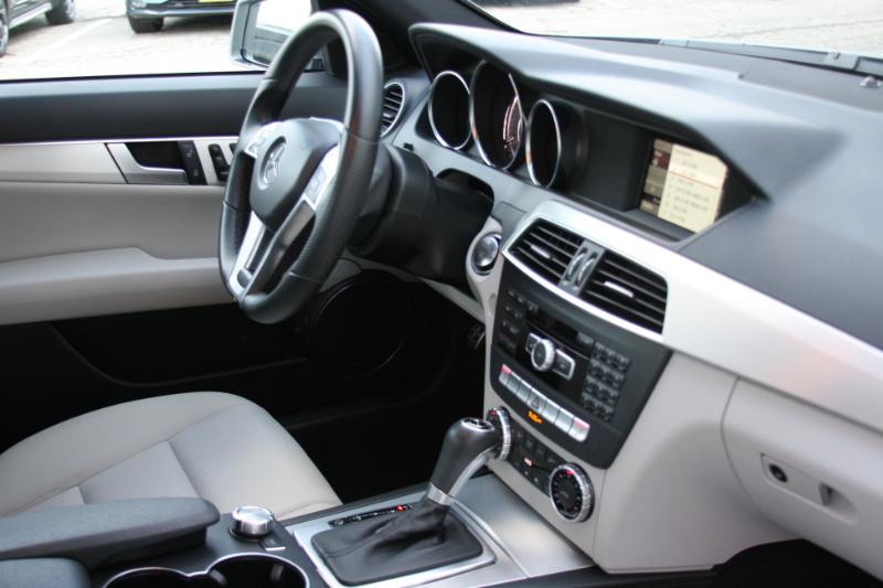 Mercedes-Benz C-Class C300 4MATIC Sport Sedan 2013 Mercedes-Benz C-Class C300 4MATIC Sport Sedan 2013