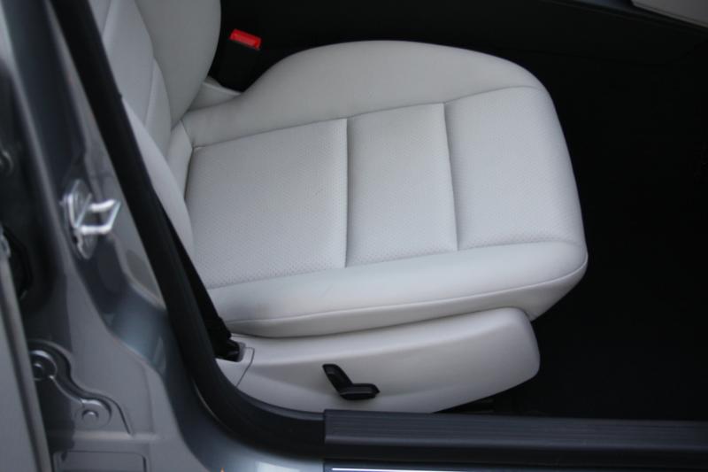 Mercedes-Benz C-Class C300 4MATIC Sport Sedan 2013 Mercedes-Benz C-Class C300 4MATIC Sport Sedan 2013