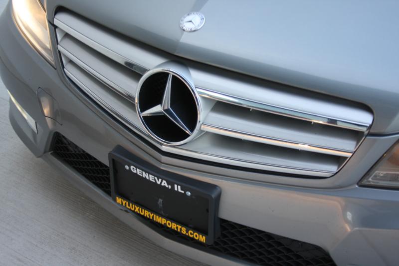 Mercedes-Benz C-Class C300 4MATIC Sport Sedan 2013 Mercedes-Benz C-Class C300 4MATIC Sport Sedan 2013