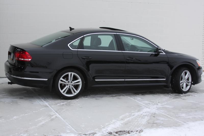 2015 Volkswagen Passat TDI SEL Premium photo 4