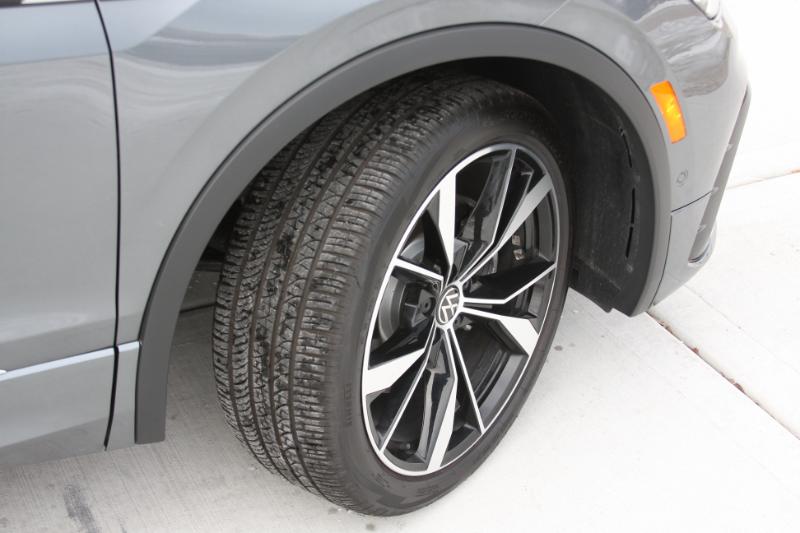 Volkswagen Tiguan SEL R-Line 4MOTION 2024