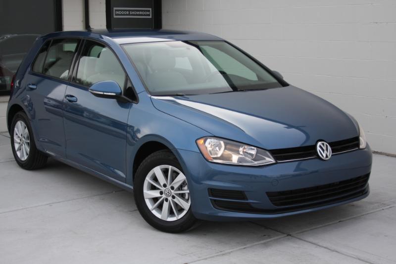 Volkswagen Golf TSI S 6A 2015