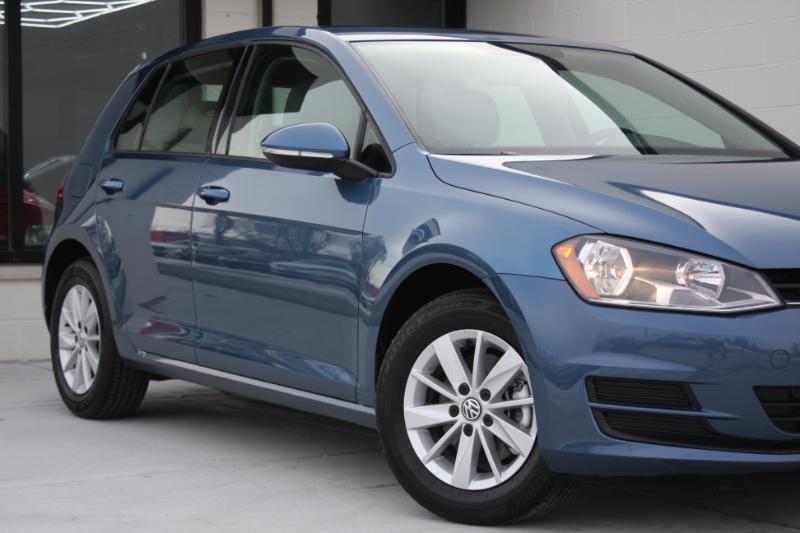 Volkswagen Golf TSI S 6A 2015