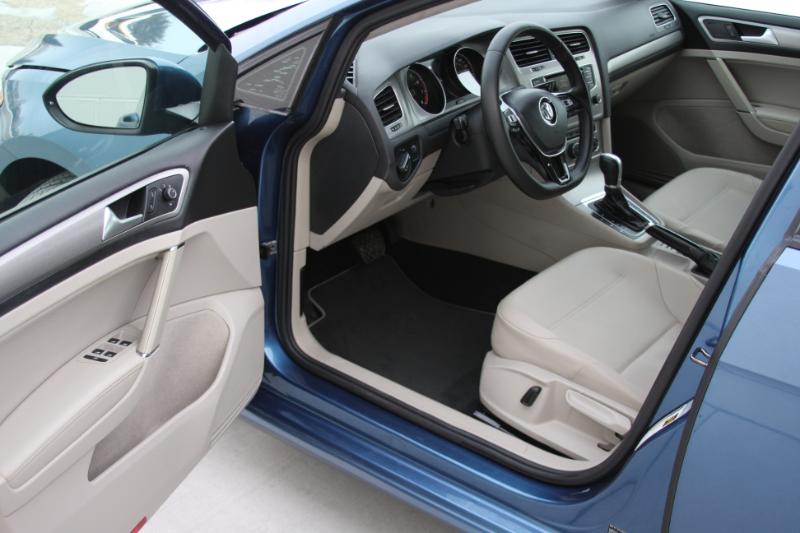 Volkswagen Golf TSI S 6A 2015