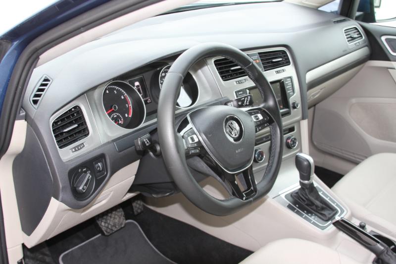 Volkswagen Golf TSI S 6A 2015