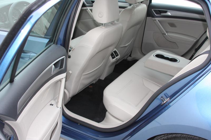 Volkswagen Golf TSI S 6A 2015