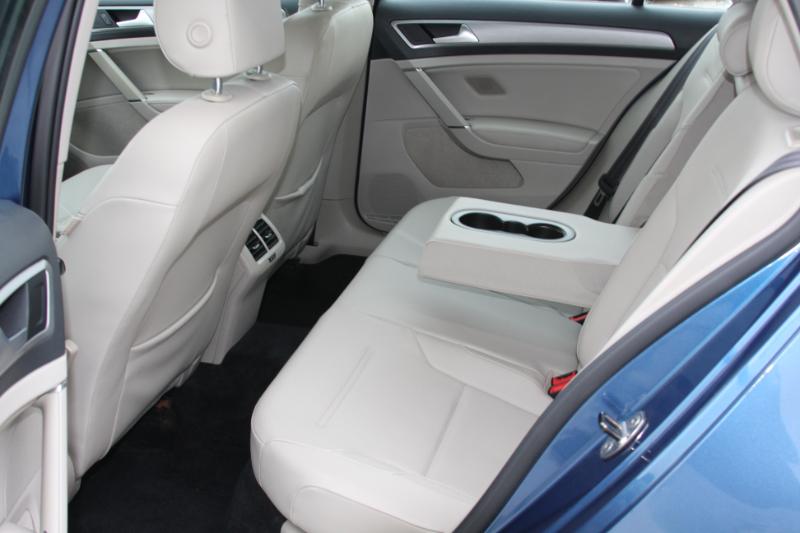 Volkswagen Golf TSI S 6A 2015