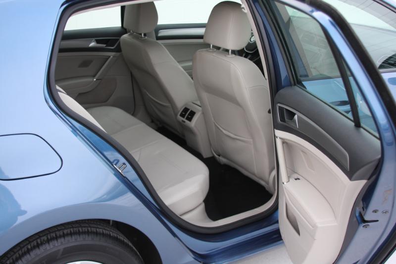 Volkswagen Golf TSI S 6A 2015