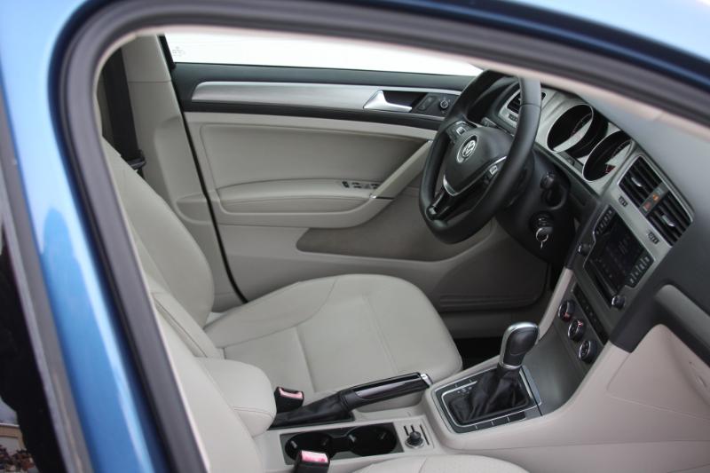 Volkswagen Golf TSI S 6A 2015