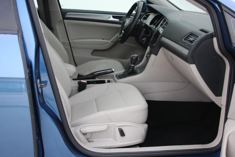 Volkswagen Golf TSI S 6A 2015