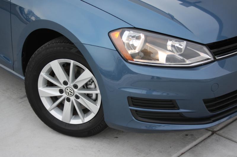 Volkswagen Golf TSI S 6A 2015