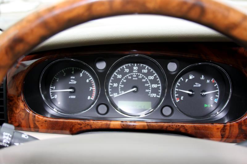 Jaguar XJ-Series XJ8 2004