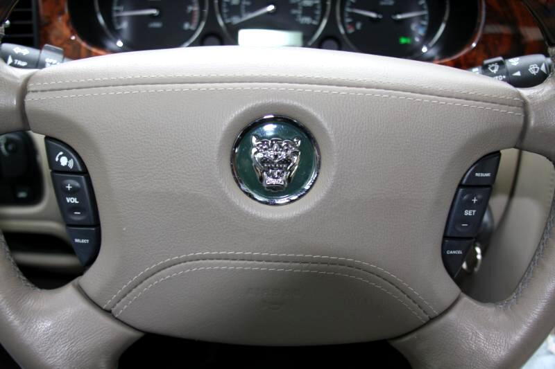 Jaguar XJ-Series XJ8 2004