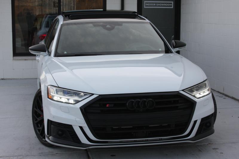 Audi S8  2021